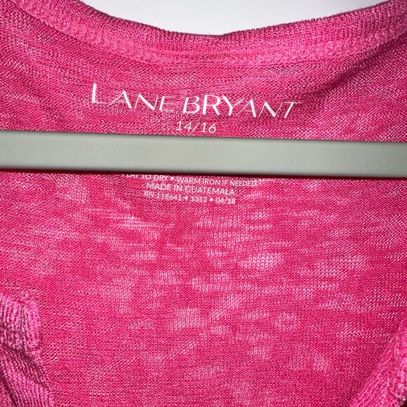 LANE BRYANT Vibrant Pink Lightweight Top Size 14/16 - Picture 3 of 3